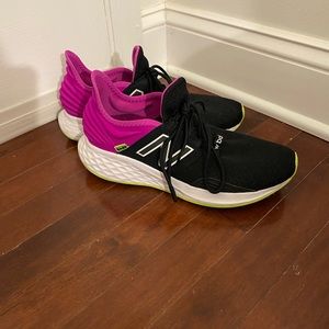 New Balance Roav sneakers